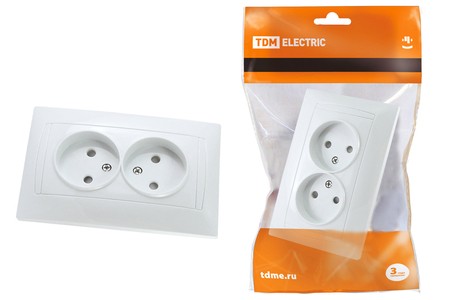 Розетка двойная 2П 10А 250В с защитной шторкой белая 